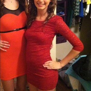 Red Lace Bodycon Dress❤️